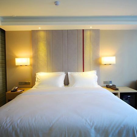 Lavande Hotel Jiujiang Xunyang Road Walking Street ภายนอก รูปภาพ
