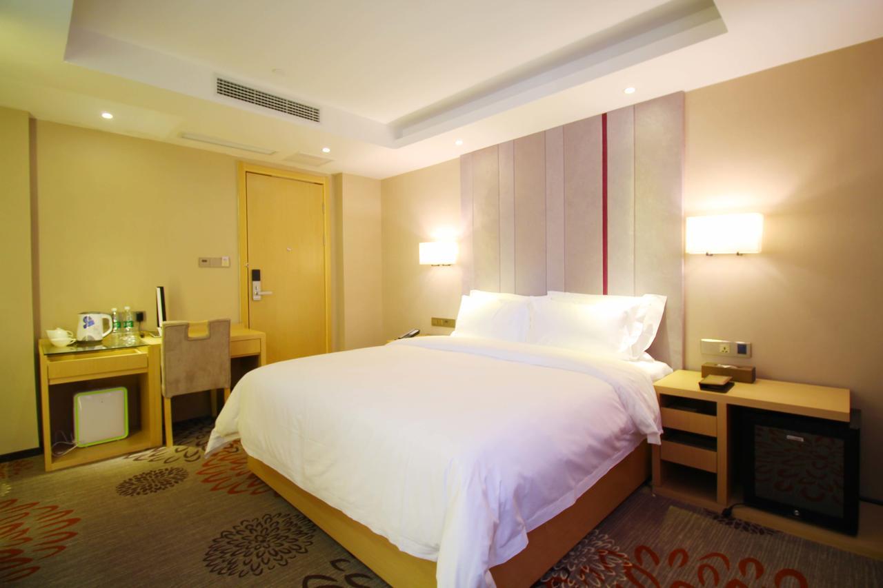 Lavande Hotel Jiujiang Xunyang Road Walking Street ภายนอก รูปภาพ