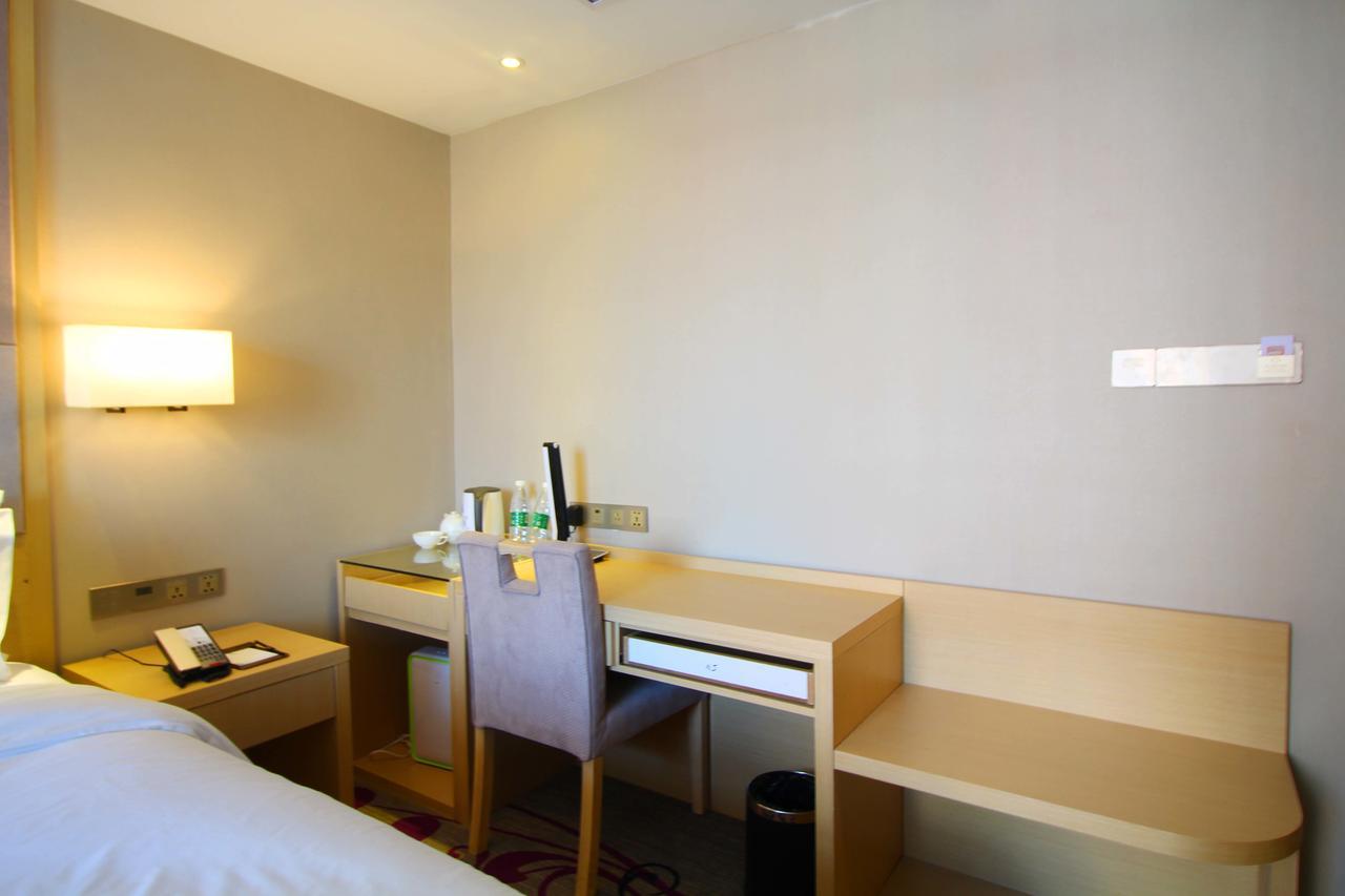 Lavande Hotel Jiujiang Xunyang Road Walking Street ภายนอก รูปภาพ